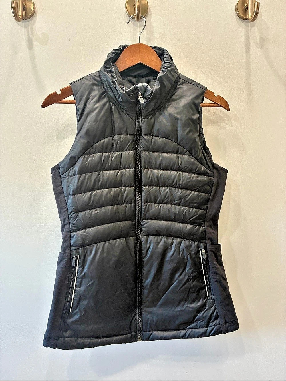 lululemon Down For A Run Vest II / Black Puffer Down Vest / Size 8
